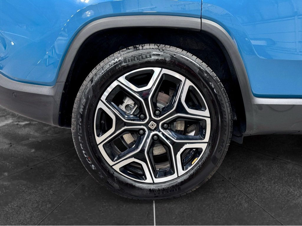 Used 2025 Rivian R1S Adventure AWD/4WD image 37