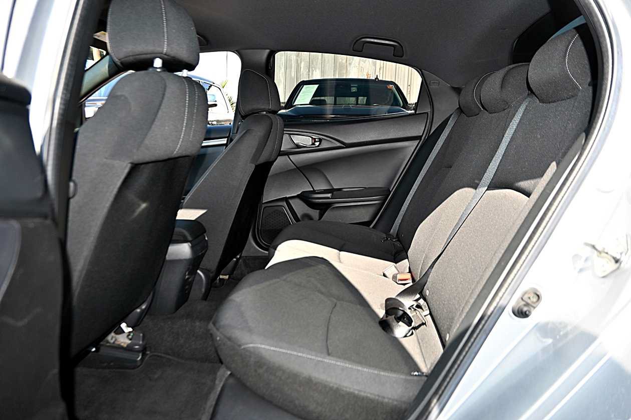 Used 2017 Honda Civic Sport image 11