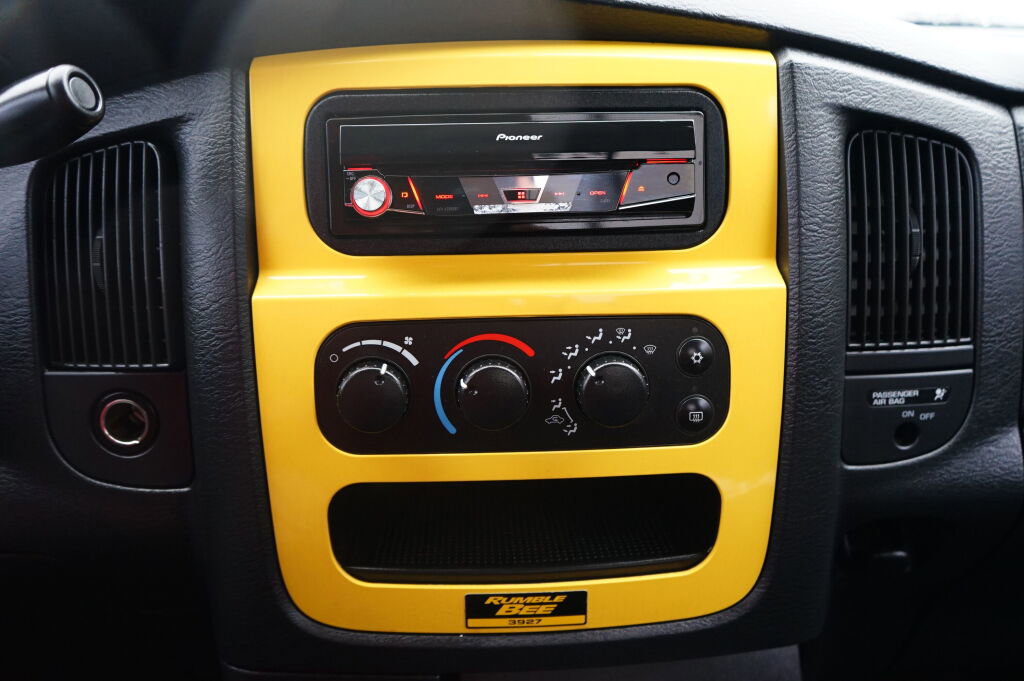 Used 2004 Dodge Ram 1500 Truck SLT w/ Sport Appearance Group image 15