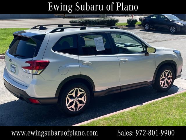 Used 2024 Subaru Forester Premium image 6
