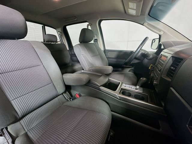 Used 2010 Nissan Titan SE w/ SE Value Truck Pkg image 26