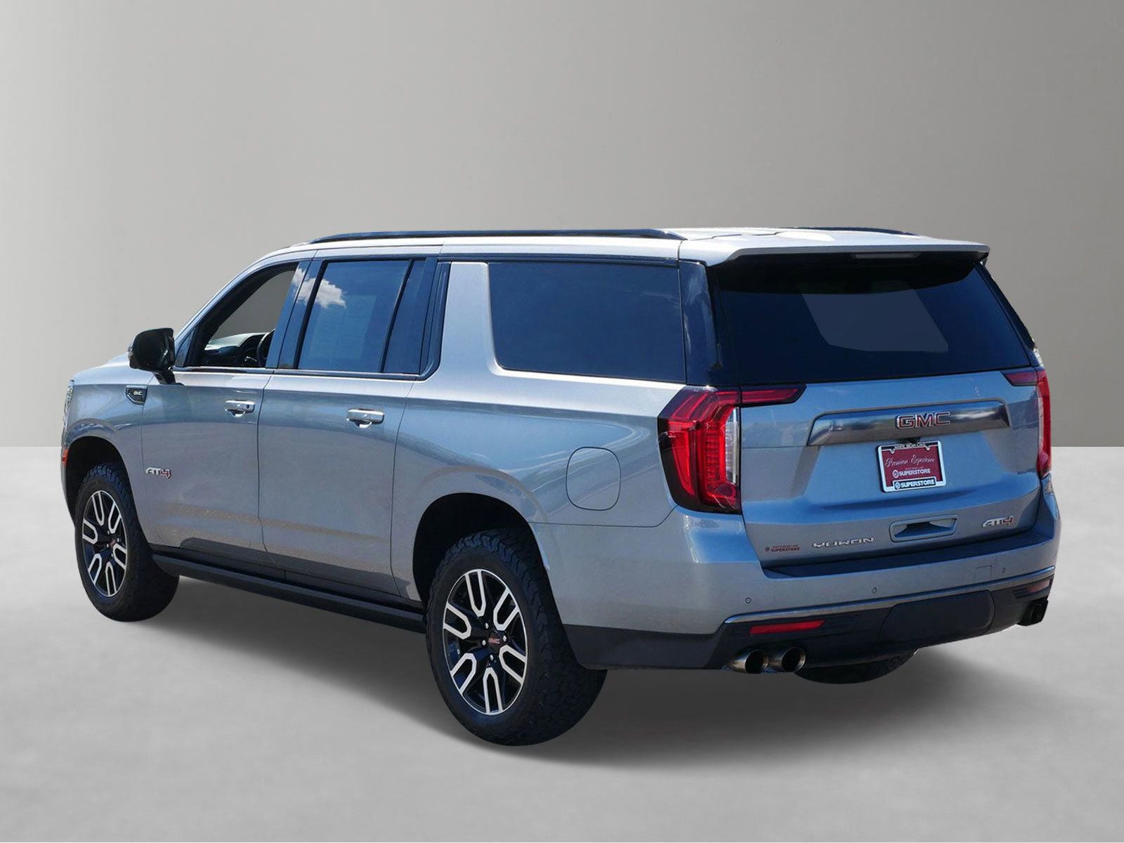 Used 2023 GMC Yukon XL AT4 w/ AT4 Premium Plus Package AWD/4WD image 5