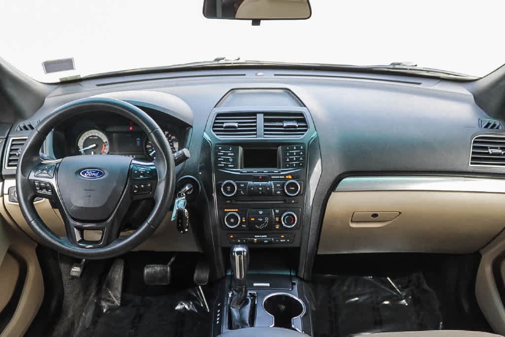 Used 2016 Ford Explorer FWD image 12