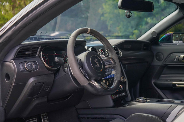 Used 2022 Ford Mustang Shelby GT500 w/ Technology Package image 28