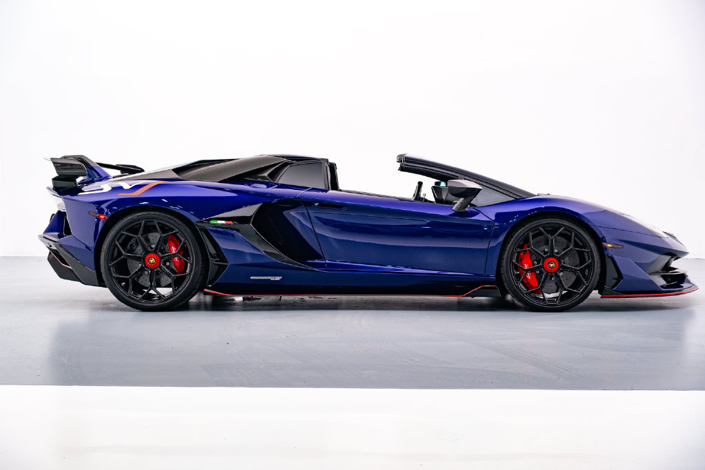 Used 2021 Lamborghini Aventador SVJ AWD/4WD image 19