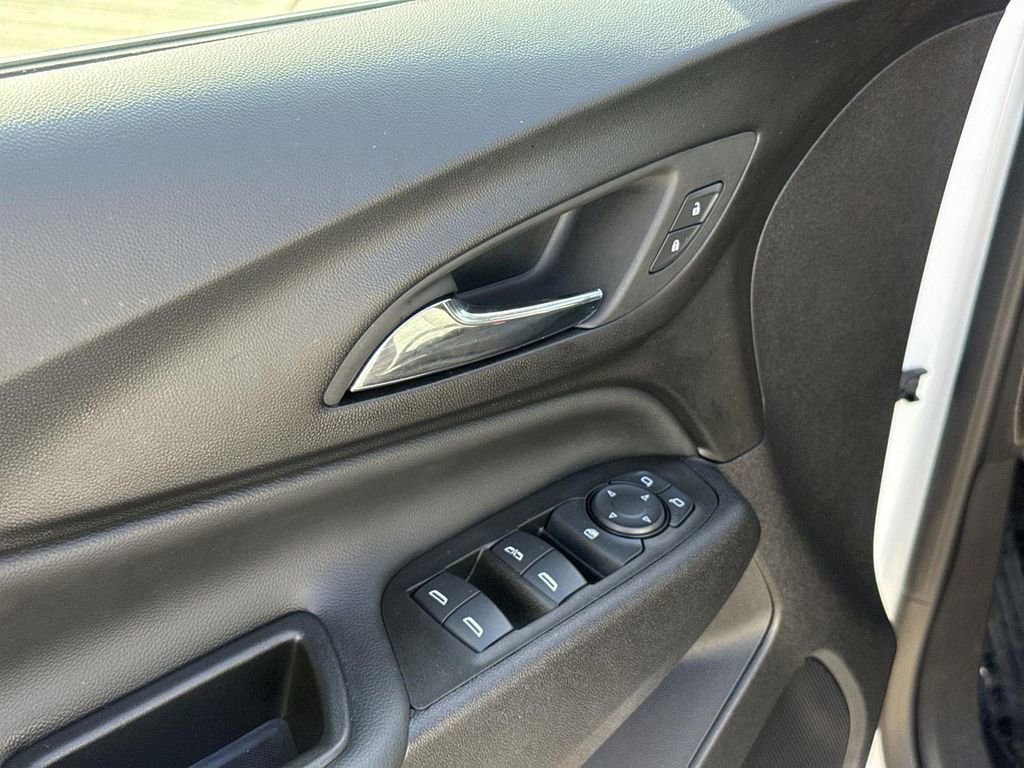 Used 2024 Chevrolet Equinox LT image 21