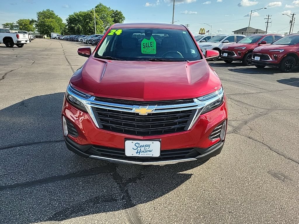Used 2024 Chevrolet Equinox LT AWD/4WD image 2