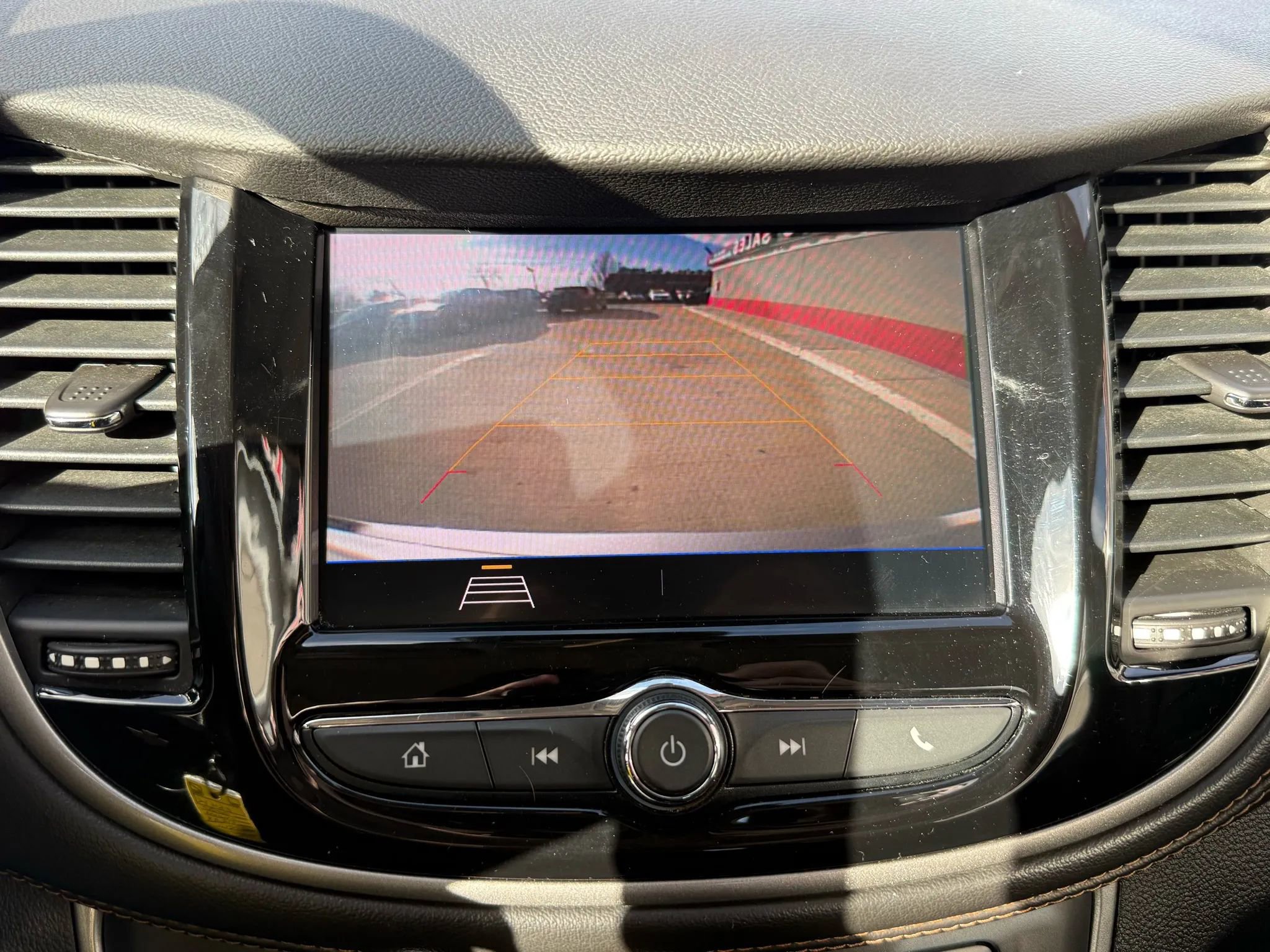 Used 2020 Chevrolet Trax LS image 19