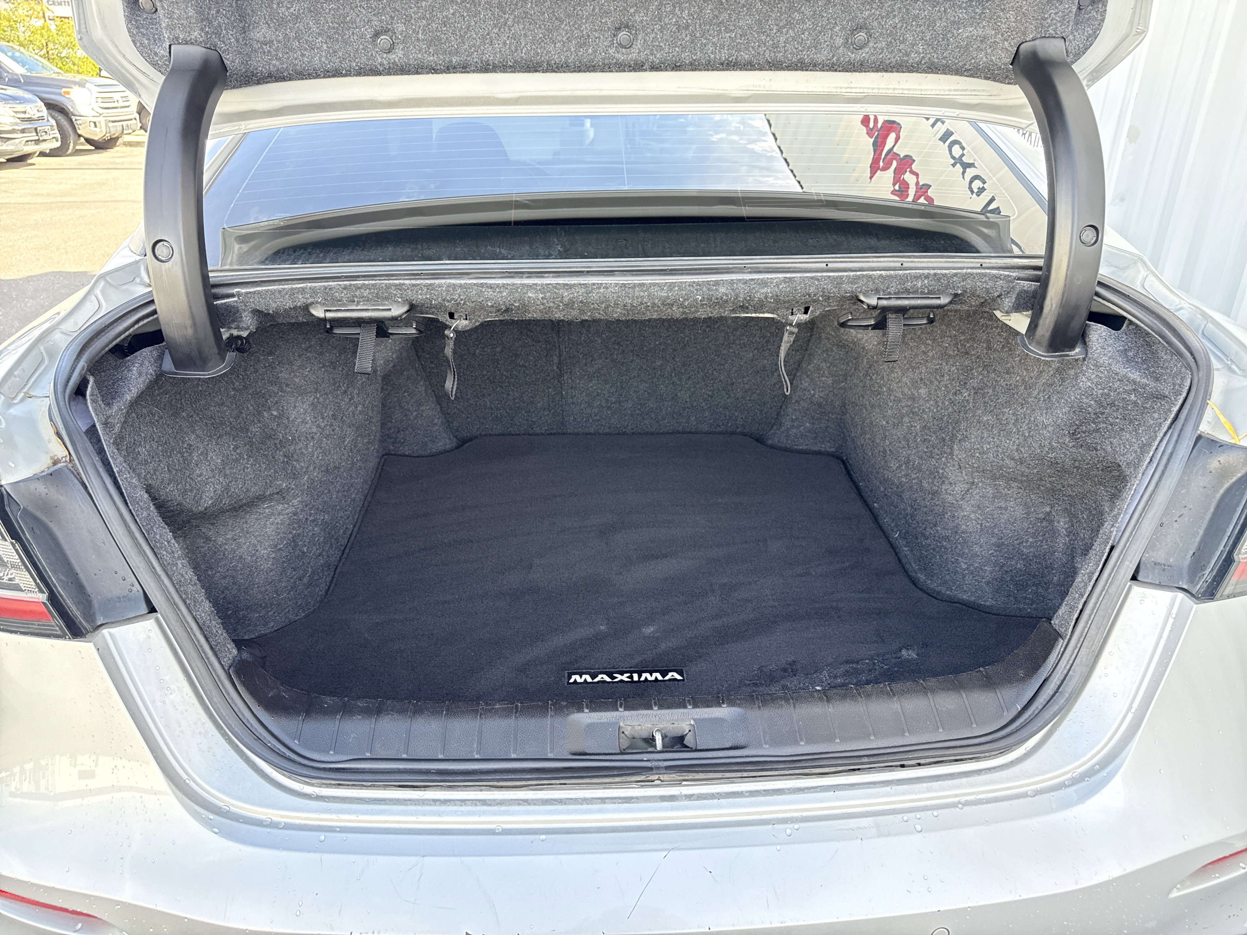 Used 2021 Nissan Maxima 3.5 SV w/ Floor Mat Group image 8