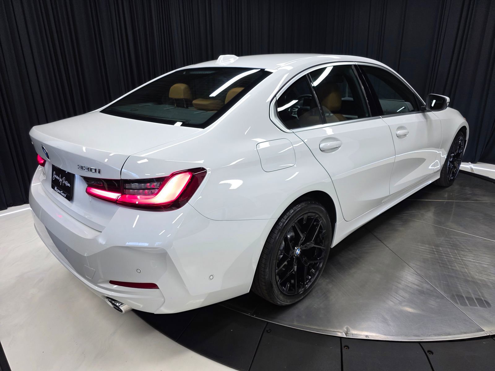 Used 2025 BMW 330i xDrive Sedan w/ Premium Package image 54