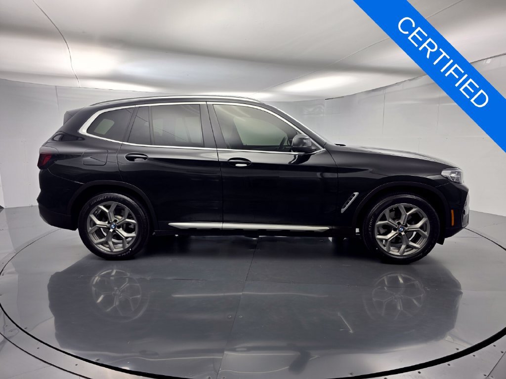 Certified 2024 BMW X3 sDrive30i w/ Premium Package RWD image 3