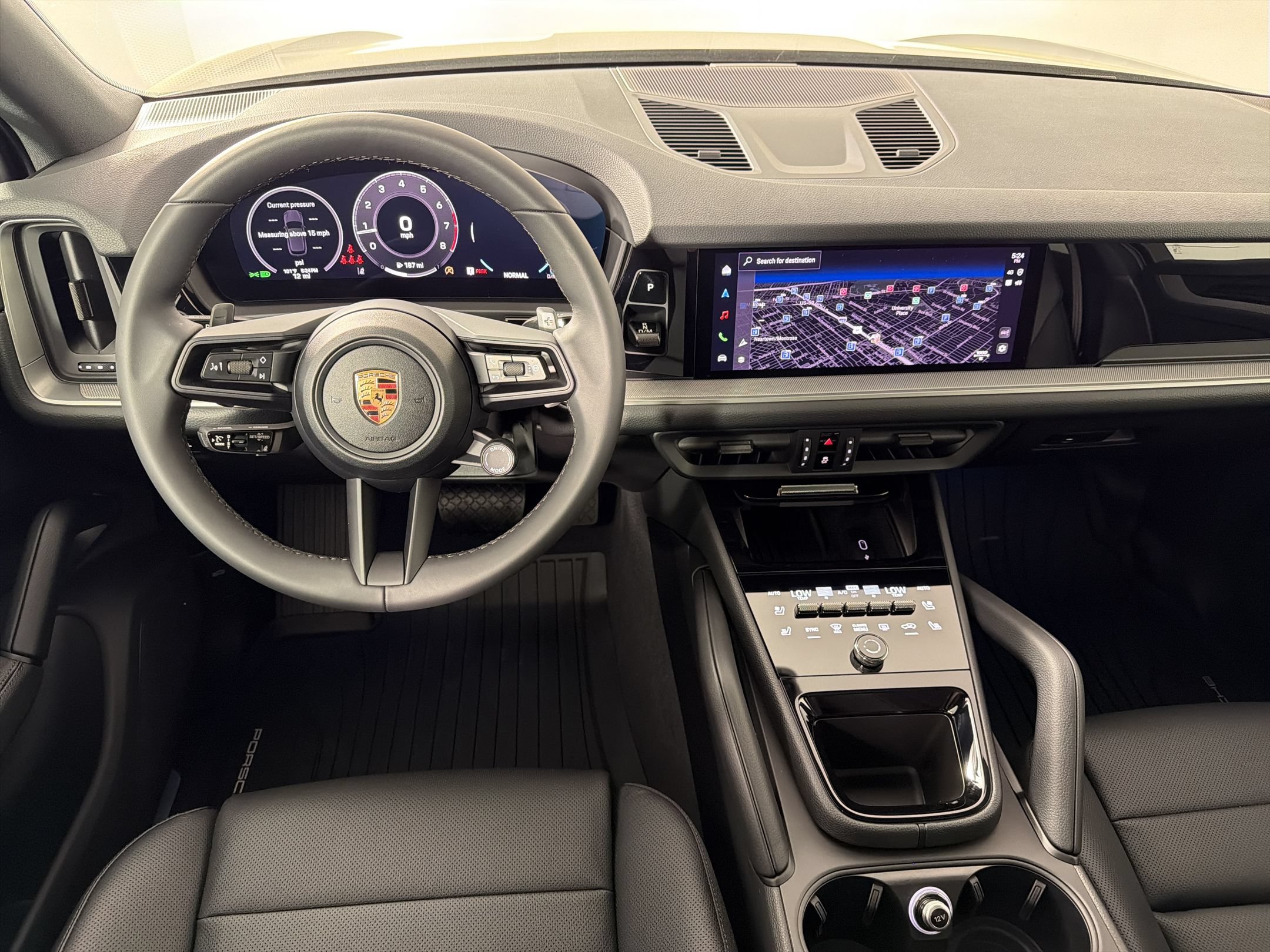 Used 2026 Porsche Cayenne AWD/4WD image 27