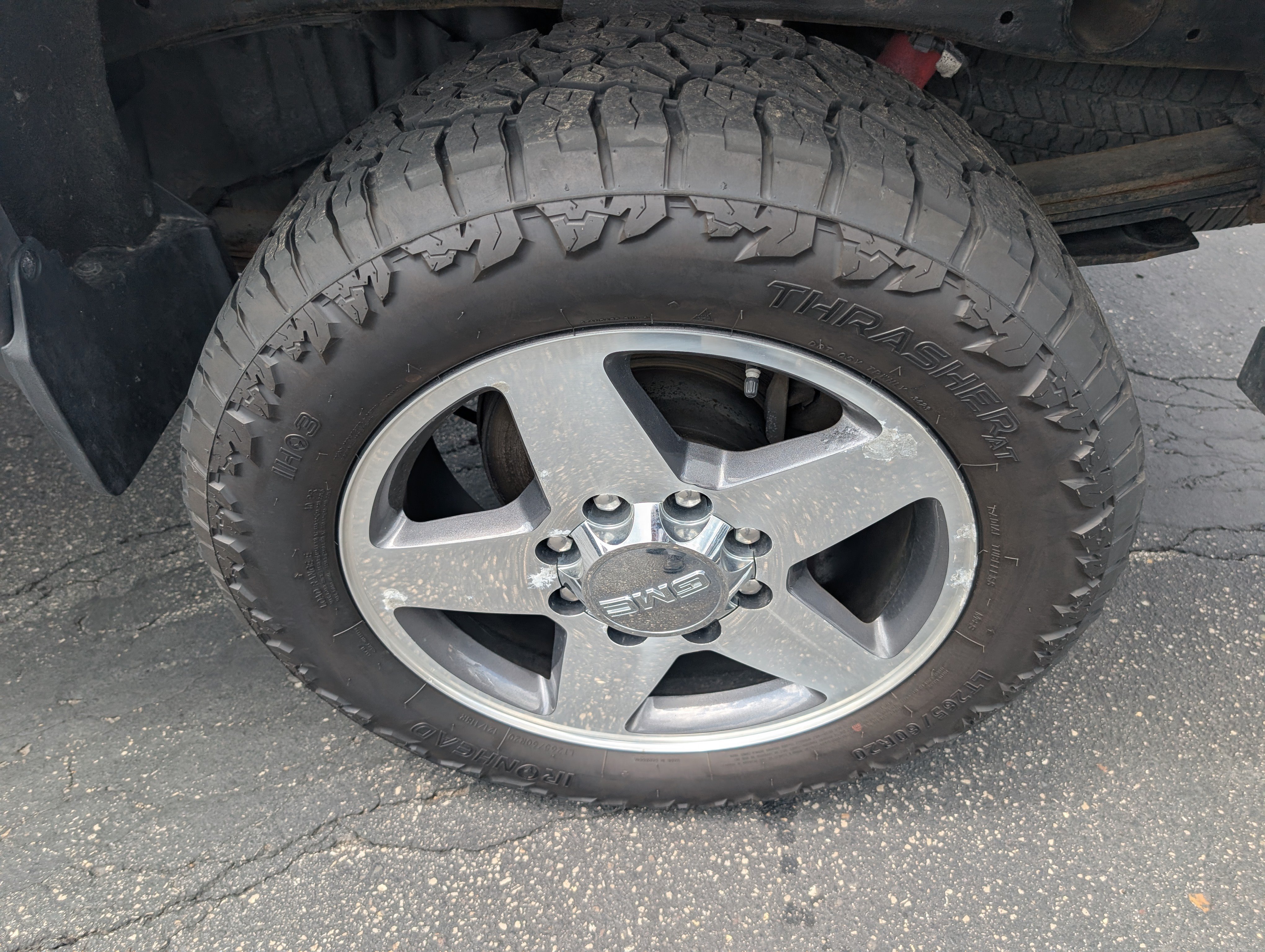 Used 2016 GMC Sierra 2500 SLT w/ All-Terrain HD Package AWD/4WD image 9