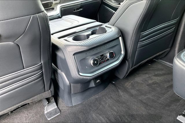 Used 2025 Ford Expedition Max Platinum w/ Stealth Performance Package AWD/4WD image 10