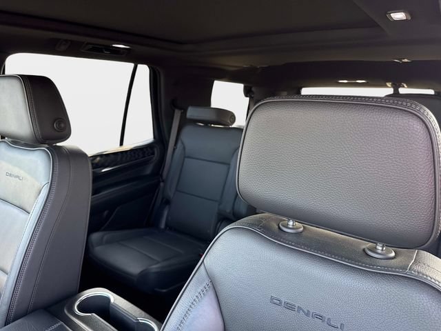 Used 2023 GMC Yukon Denali AWD/4WD image 17