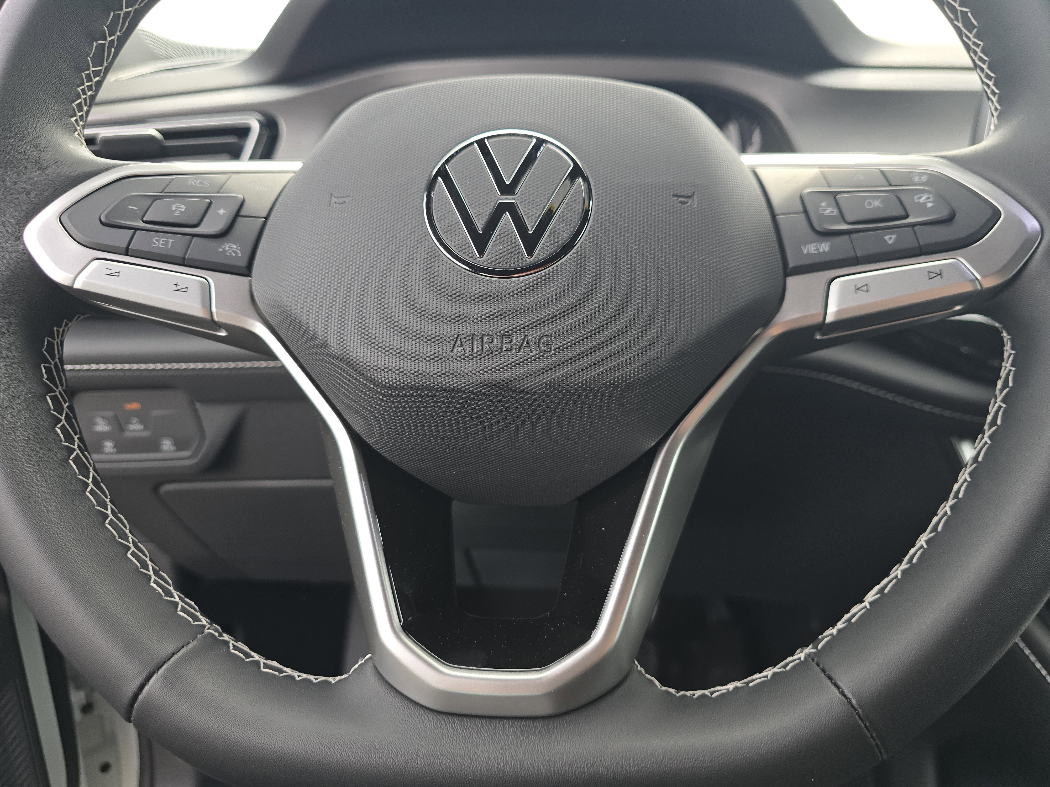 New 2026 Volkswagen Atlas Cross Sport SE AWD/4WD image 19