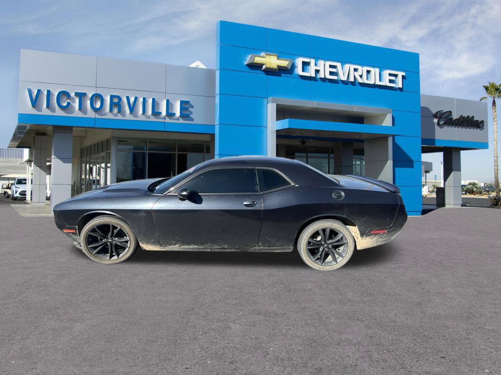 Used 2018 Dodge Challenger SXT Plus RWD image 9