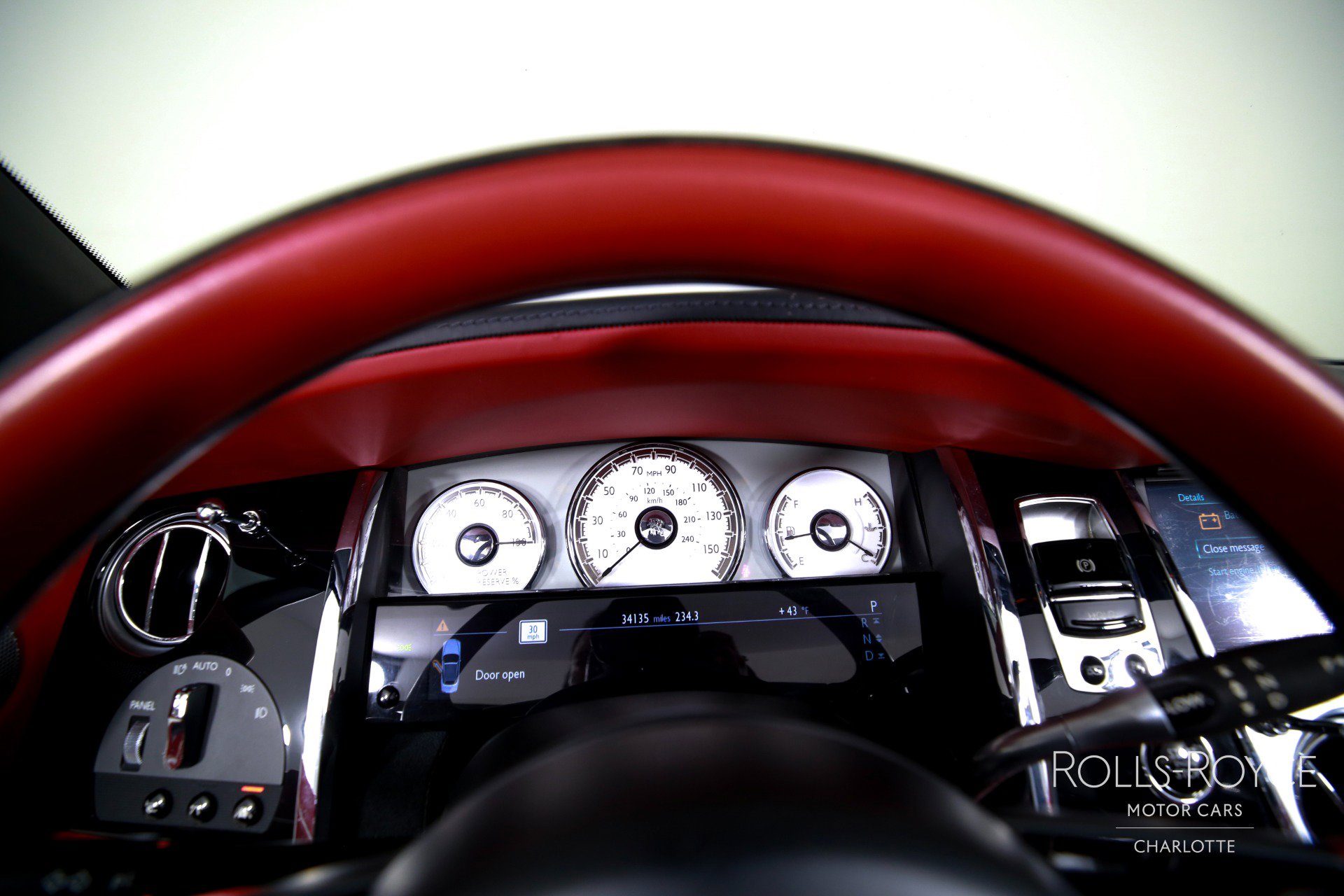 Used 2019 Rolls-Royce Dawn image 14