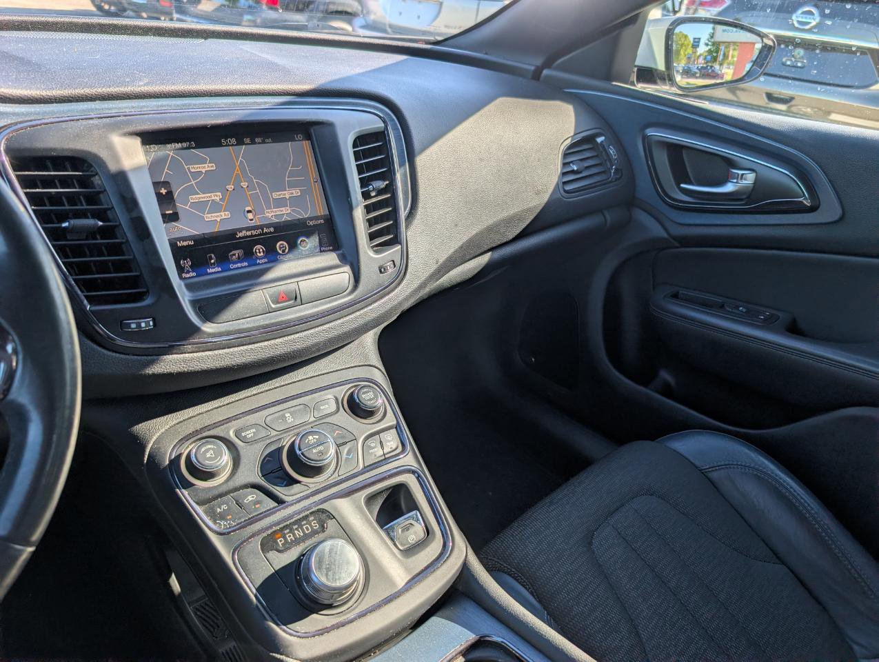 Used 2015 Chrysler 200 S w/ Navigation & Sound Group I image 21
