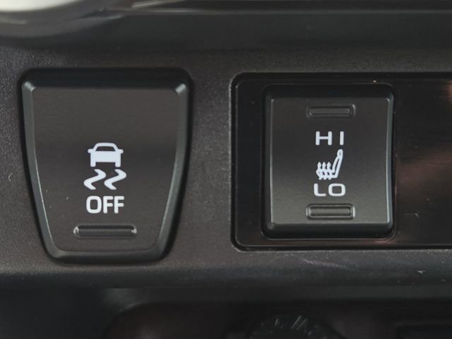 Used 2019 Toyota RAV4 Limited w/ All Weather Liner Package AWD/4WD image 31