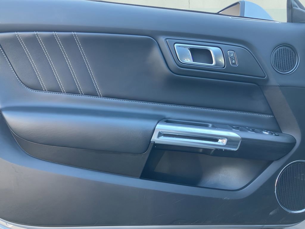Used 2022 Ford Mustang Premium image 37