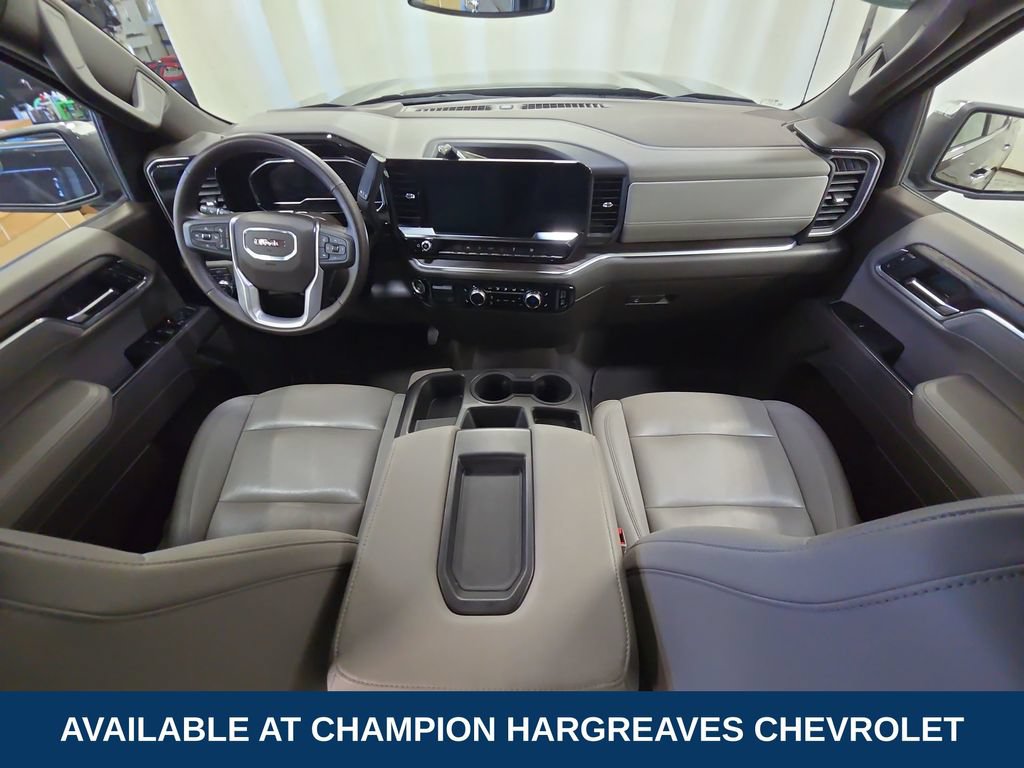 Used 2025 GMC Sierra 1500 SLT AWD/4WD image 27