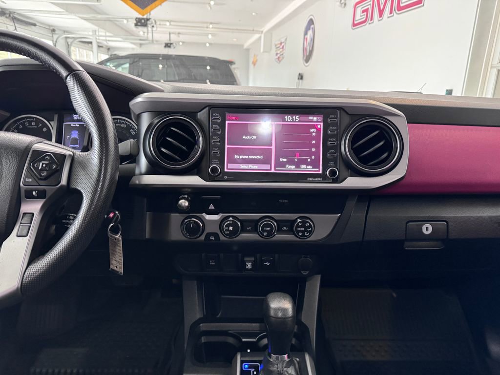 Used 2020 Toyota Tacoma SR5 image 17