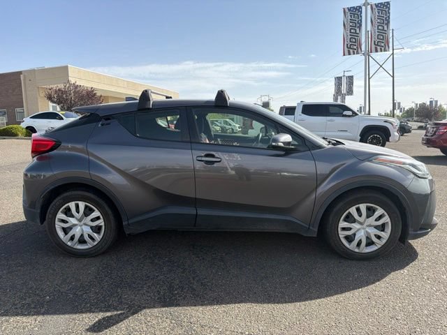 Used 2021 Toyota C-HR LE FWD image 4