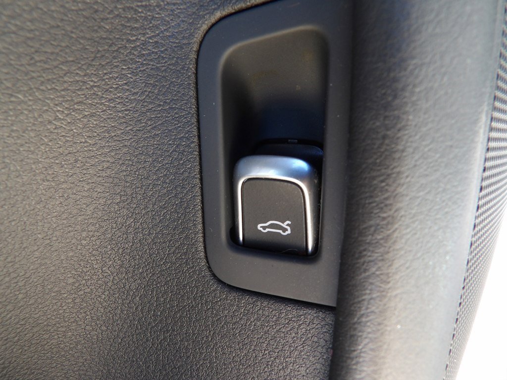 Used 2017 Audi A6 2.0T Premium Plus w/ Premium Plus Package image 12