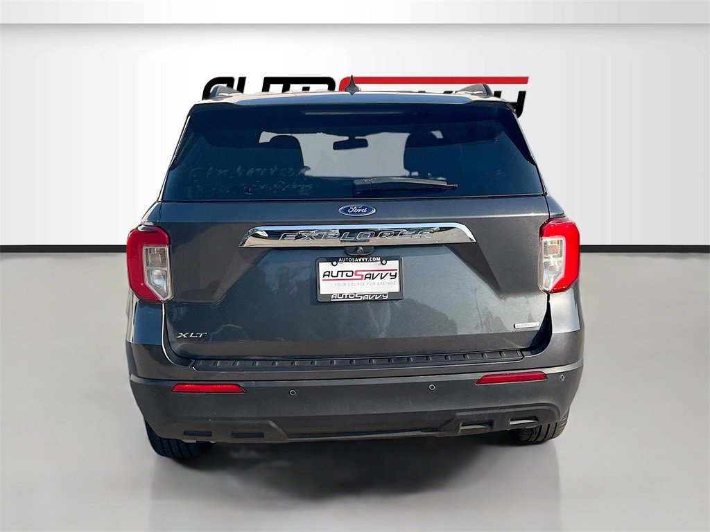 Used 2020 Ford Explorer XLT image 6