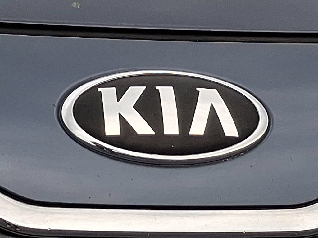 Used 2016 Kia Forte LX FWD image 29