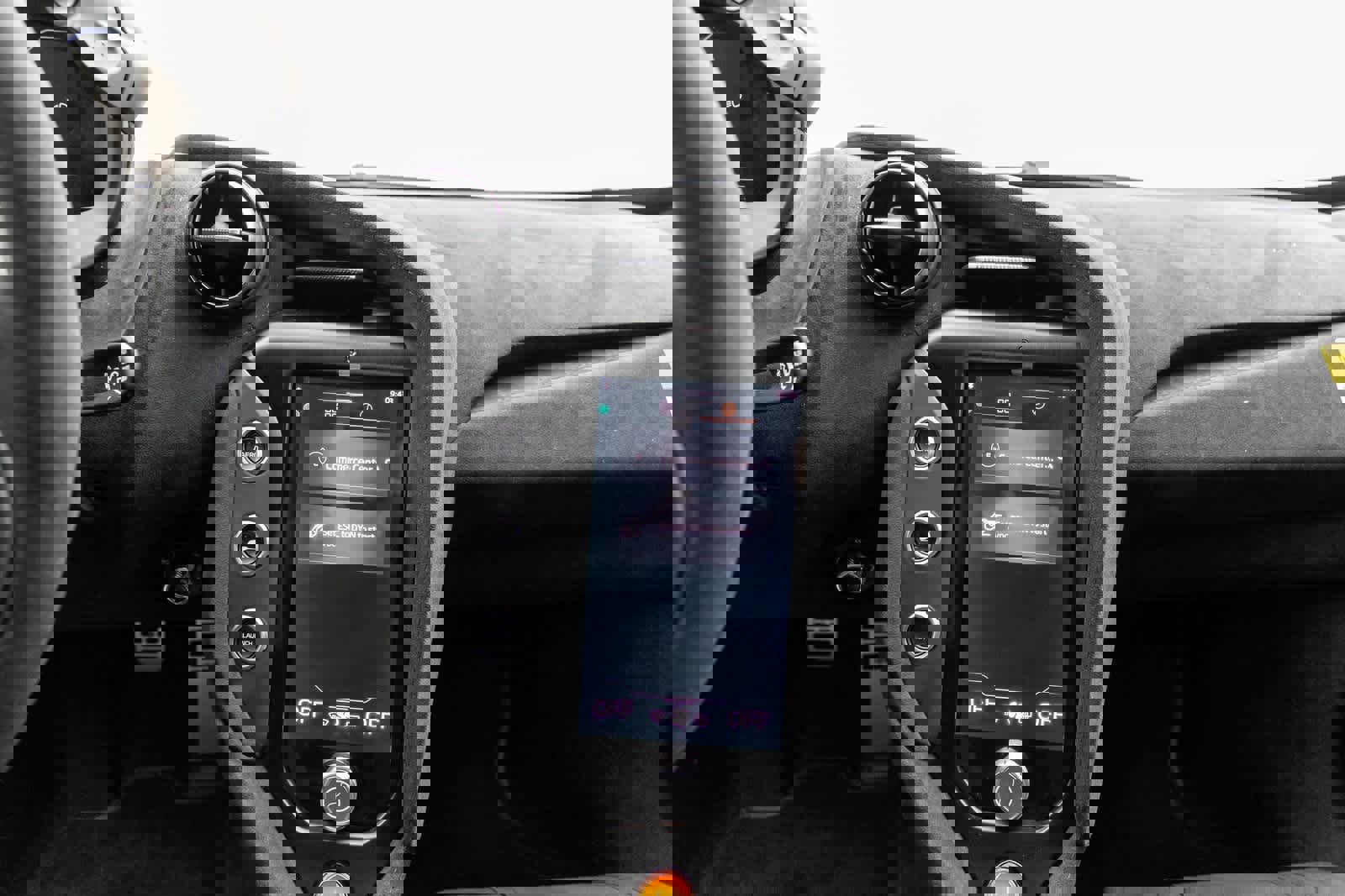 New 2025 McLaren 750S Spider image 8