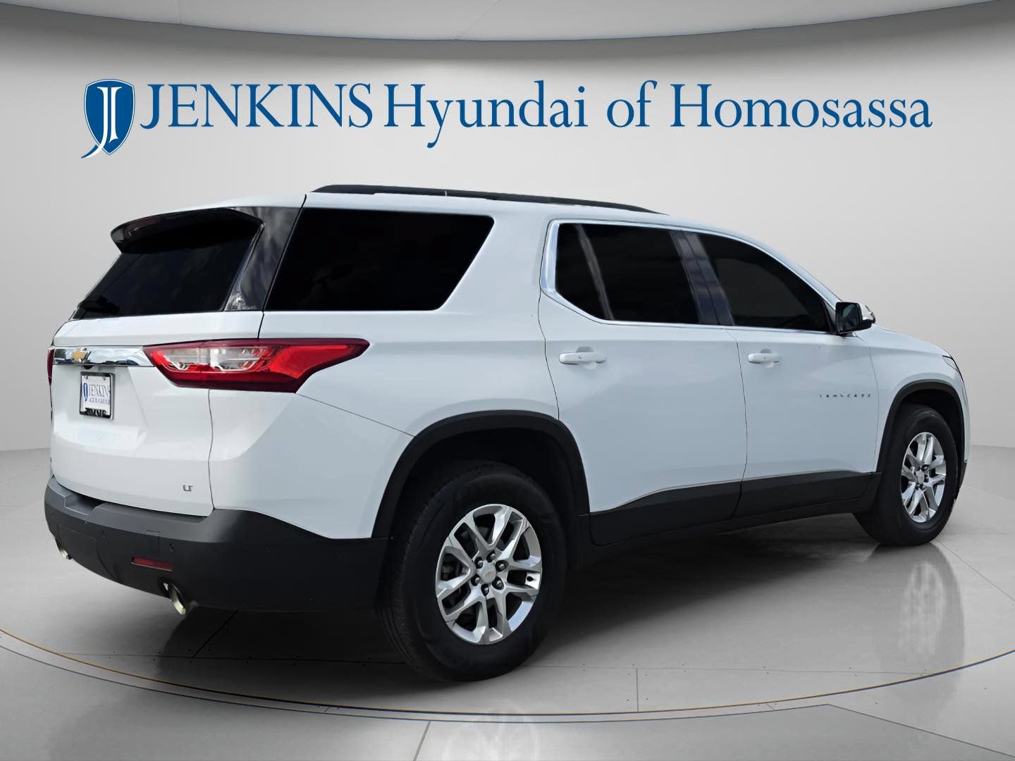 Used 2019 Chevrolet Traverse LT FWD image 4