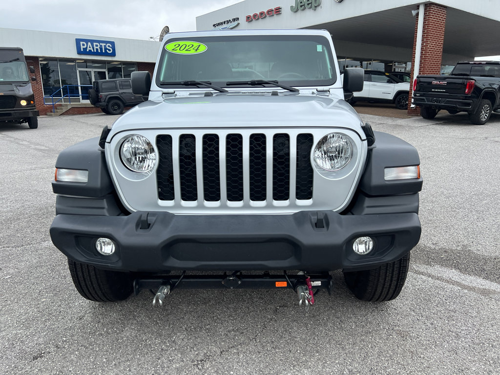 Used 2024 Jeep Wrangler Sport image 13