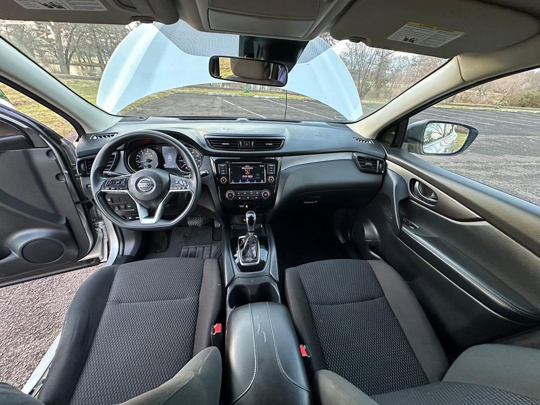 Used 2022 Nissan Rogue Sport S image 13