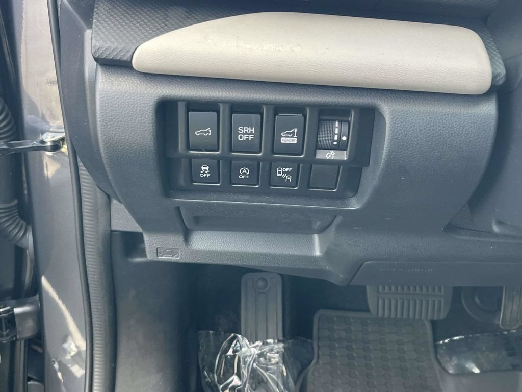 Used 2022 Subaru Forester Limited AWD/4WD image 24