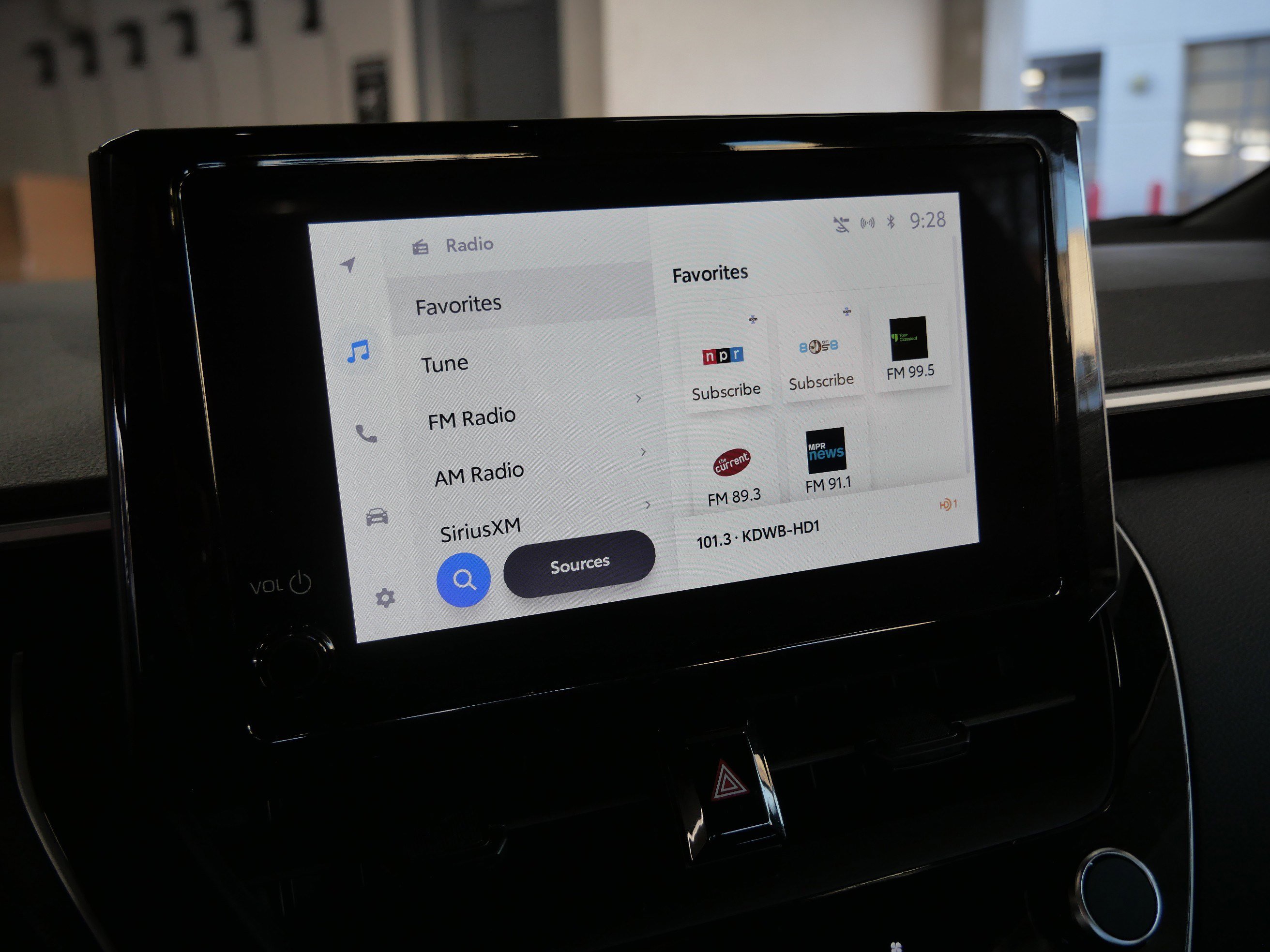 Certified 2023 Toyota Corolla SE w/ SE Premium Package image 30