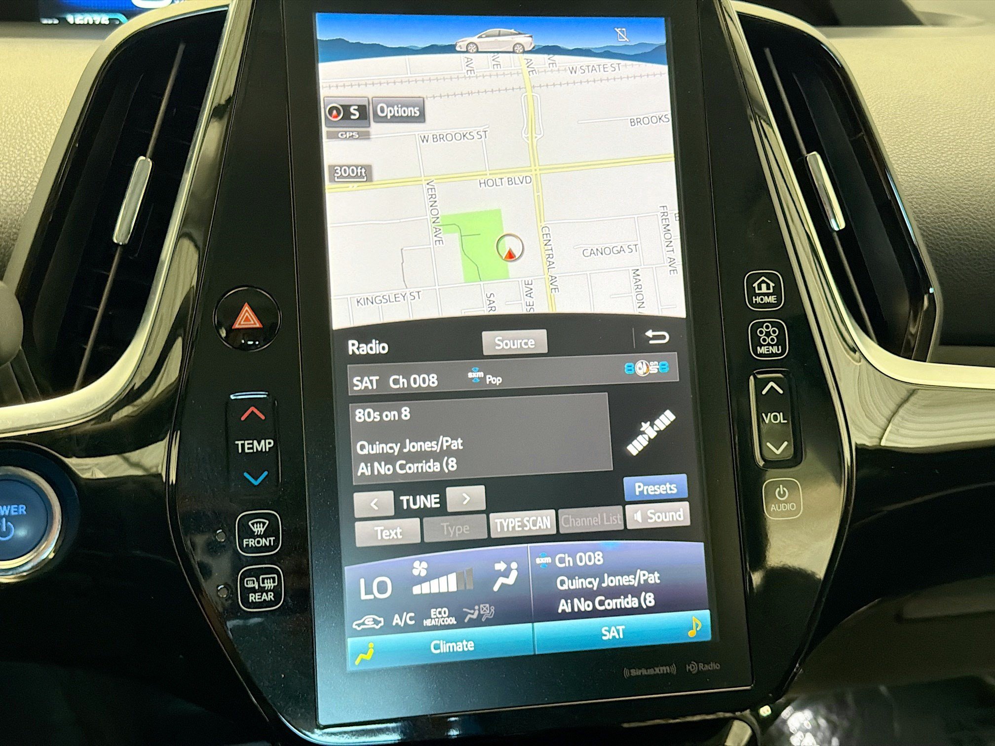 Used 2020 Toyota Prius Prime XLE FWD image 9