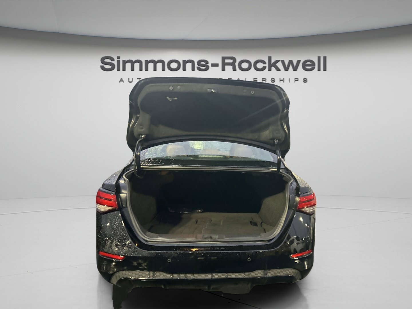 Used 2025 Nissan Sentra SV w/ SV Premium Package image 20