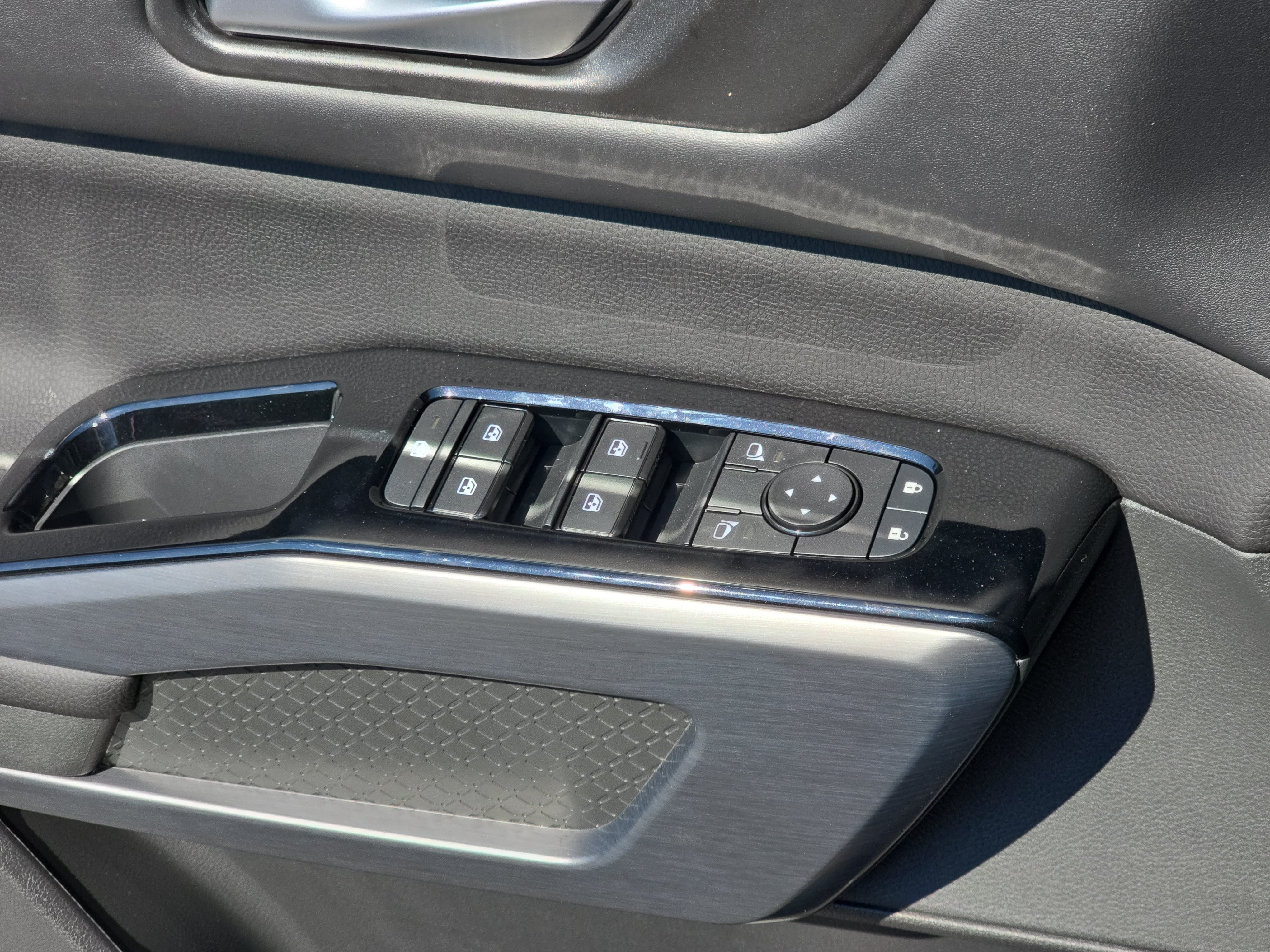 New 2026 Nissan Pathfinder SL AWD/4WD image 28