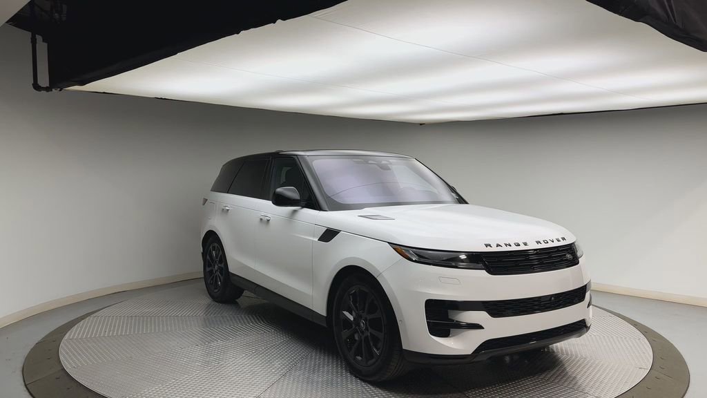 Used 2023 Land Rover Range Rover Sport SE image 8