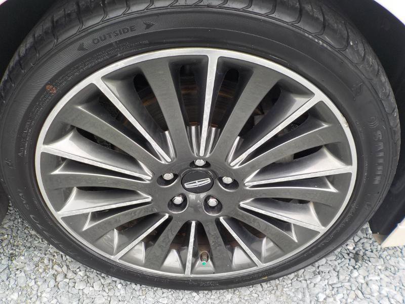 Used 2015 Lincoln MKZ Hybrid w/ Equipment Group 202A Reserve image 27