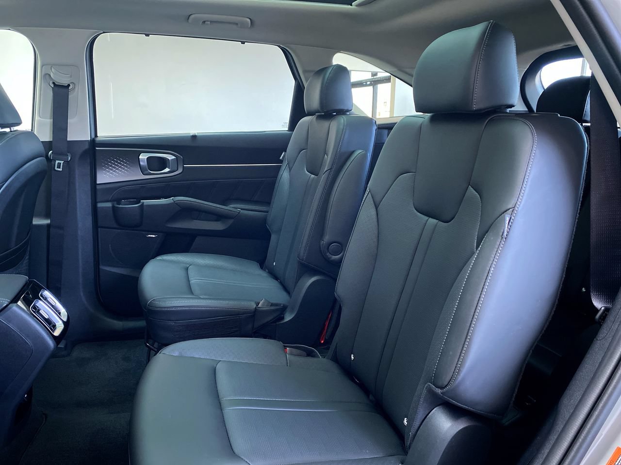 New 2026 Kia Sorento SX FWD image 35