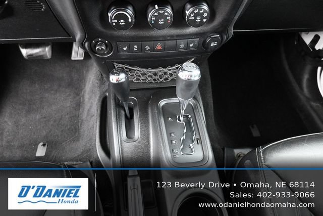 Used 2013 Jeep Wrangler Unlimited Sahara w/ Trailer Tow Group AWD/4WD image 32