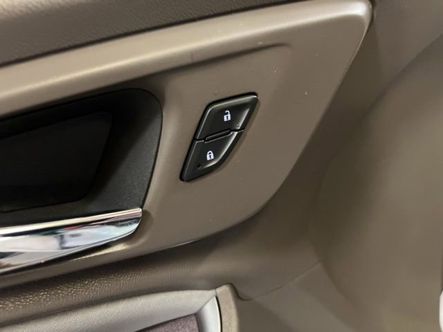 Used 2024 Chevrolet Malibu LT image 39