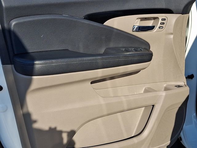 Certified 2019 Honda Pilot Touring image 11