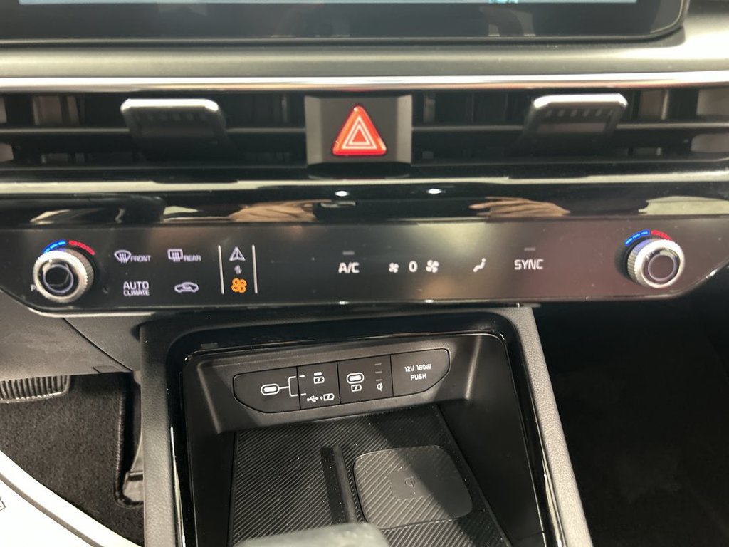 Certified 2025 Kia K5 GT-Line w/ GT-Line Premium Package AWD/4WD image 17