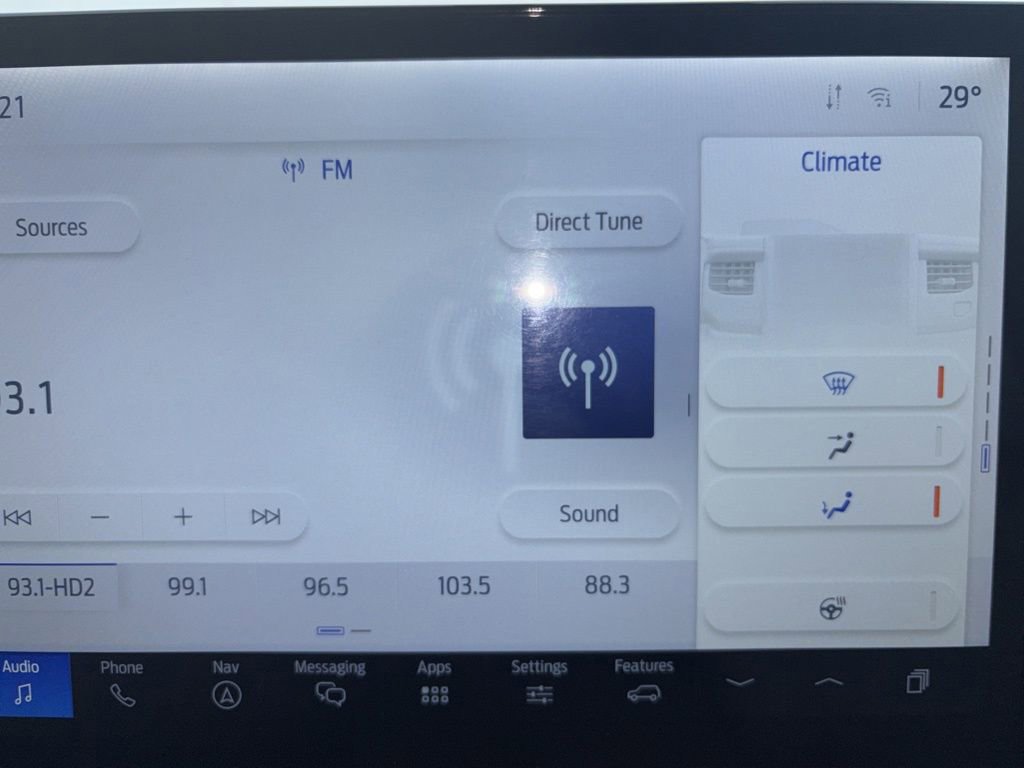 Used 2024 Ford Expedition Limited image 33