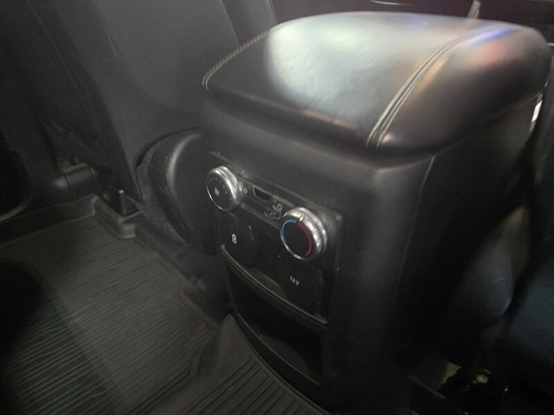 Used 2020 Ford Explorer XLT w/ Equipment Group 202A AWD/4WD image 19