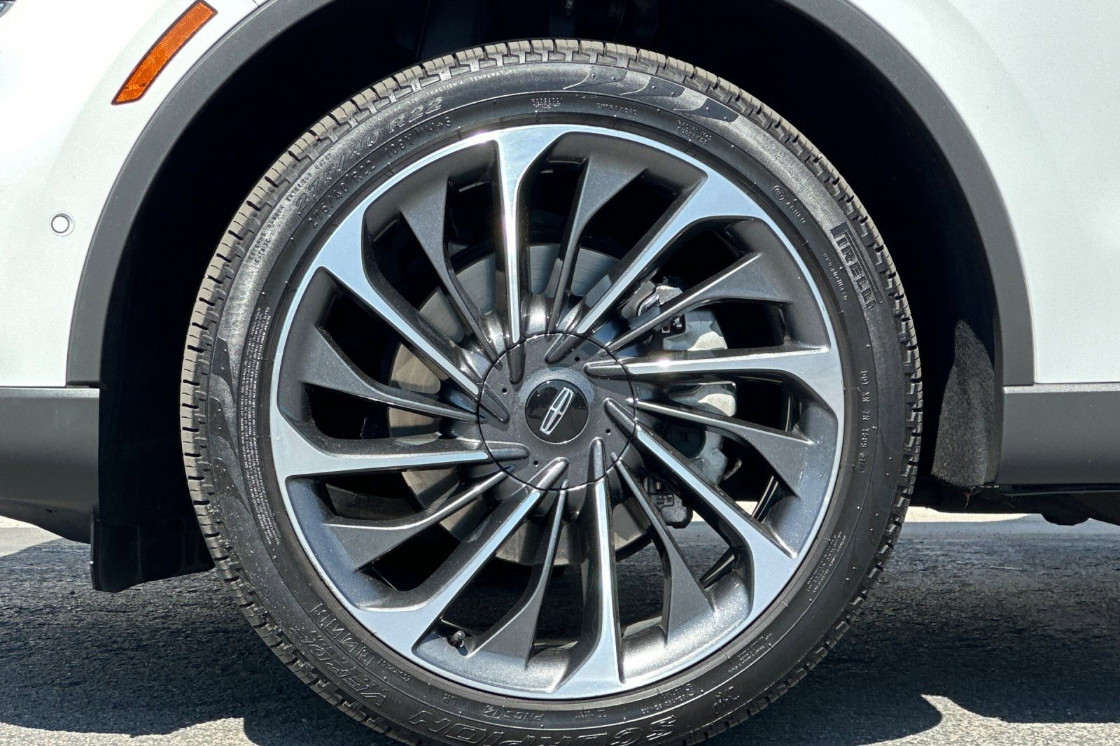 Used 2020 Lincoln Aviator Reserve w/ Equipment Group 202A AWD/4WD image 27